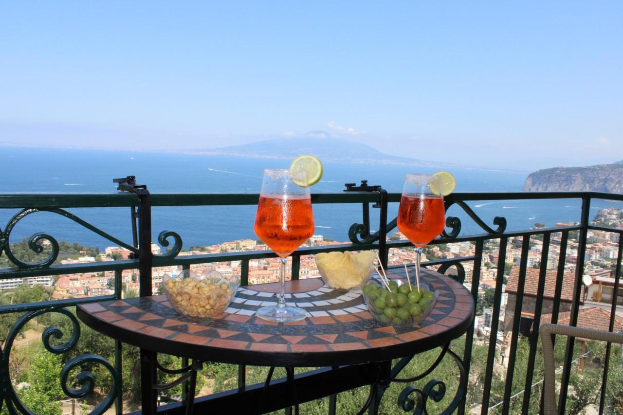 Casa Vacanze Chery Sorrento Buitenkant foto