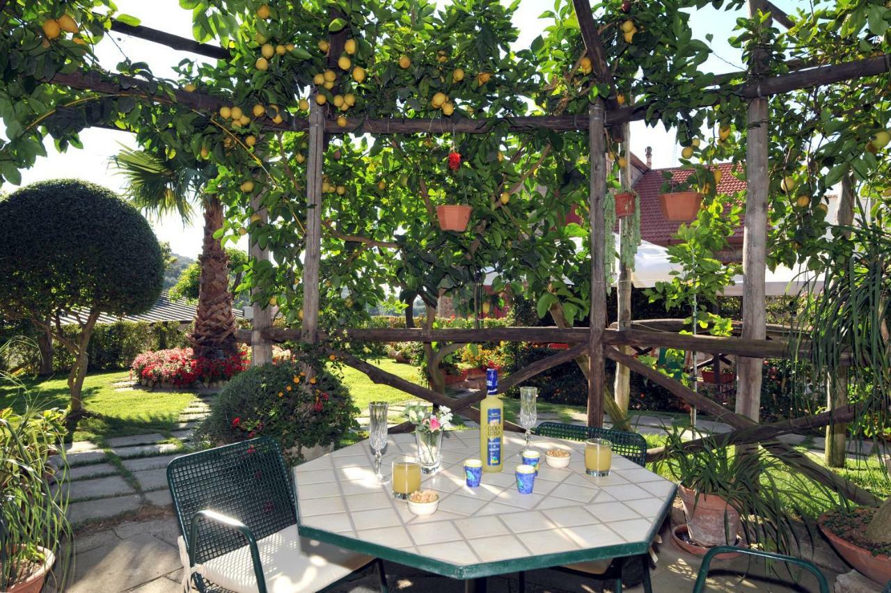 Casa Vacanze Chery Sorrento Buitenkant foto