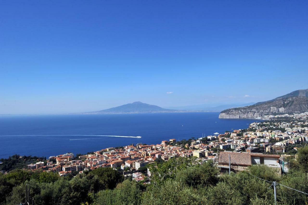 Casa Vacanze Chery Sorrento Buitenkant foto