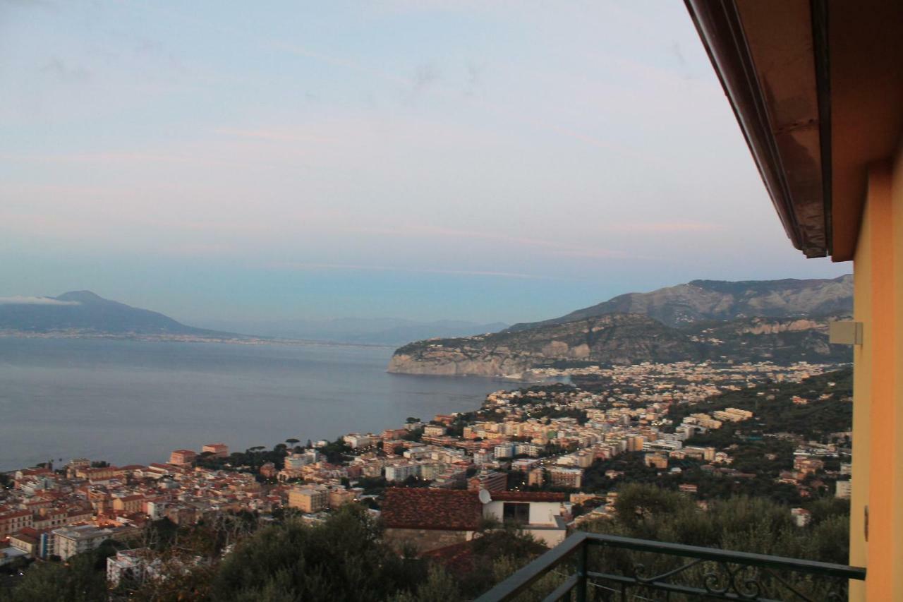 Casa Vacanze Chery Sorrento Buitenkant foto